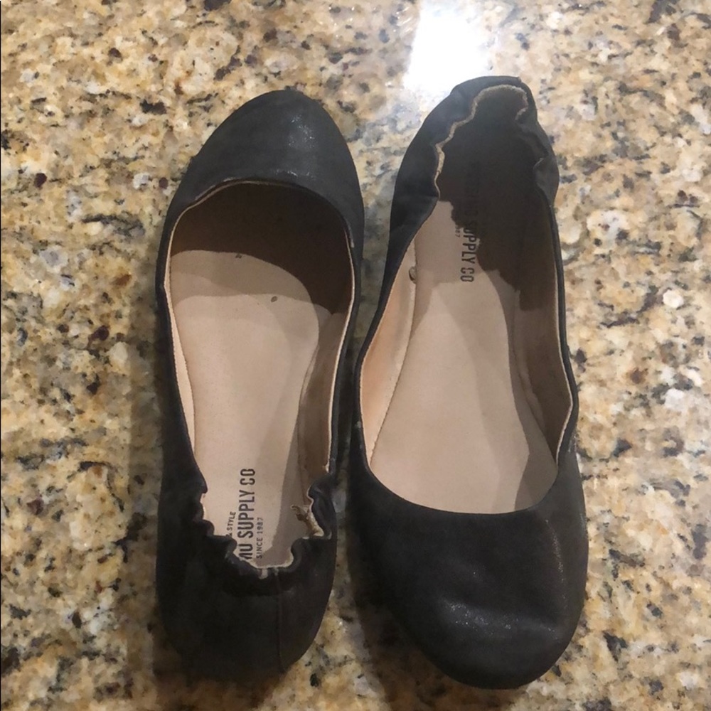 Black flats